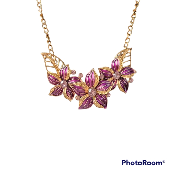 NWT18"-20" Adjustable Acrylic Overlay Purple Flower 🌼 Necklace - Picture 2 of 4